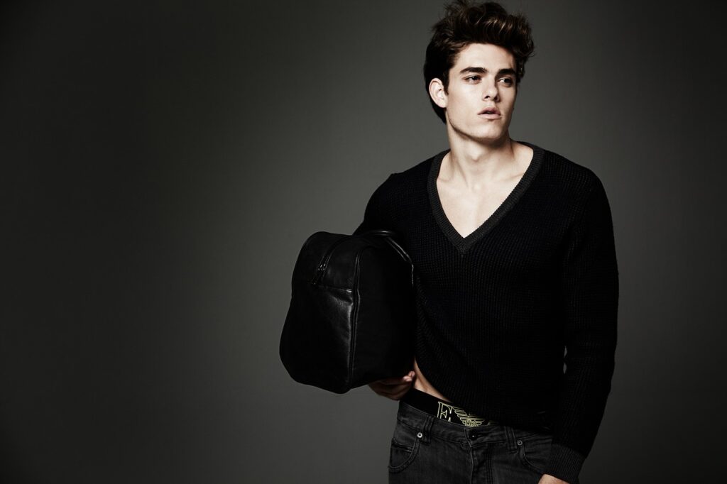 つむじ薄毛をカバーする髪型はメンズ若者にどれが最適？