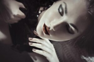 女性つむじ薄毛を改善するための効果的な対策は？