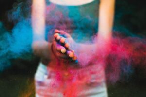 つむじのハゲを隠す粉は毛穴が詰まる？失敗しない対策はどっちがいい？