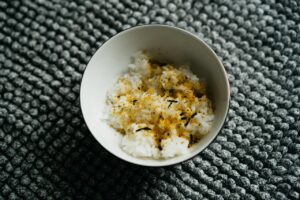つむじハゲを隠すふりかけのデメリットと評判はどっちがいい？
