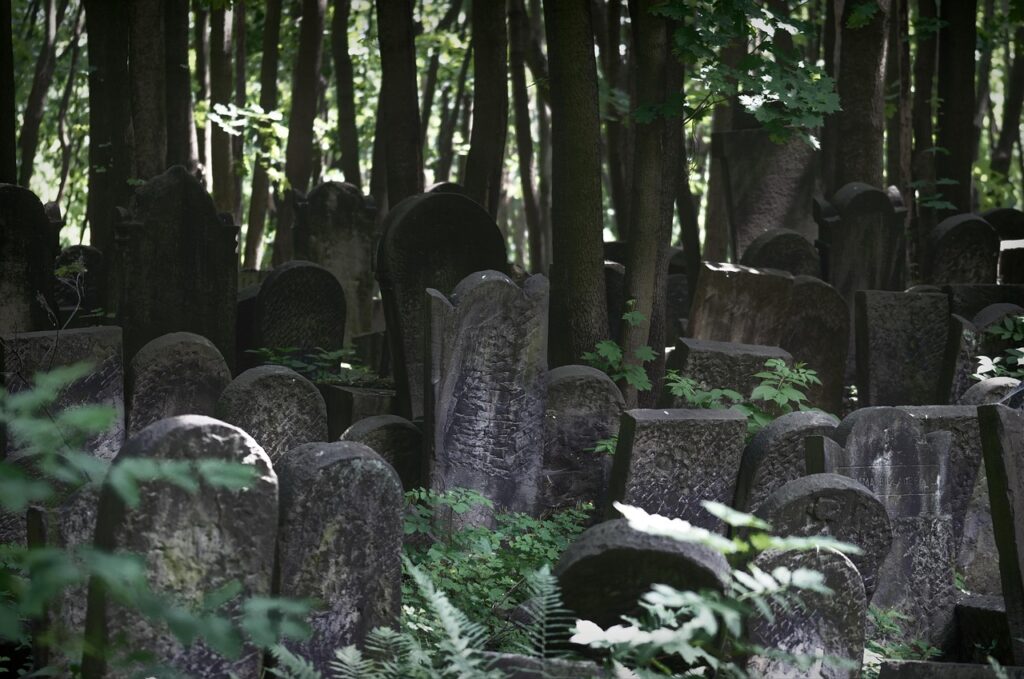 つむじの薄毛を隠す髪型はお葬式に失礼のない選び方、どっちがいい？