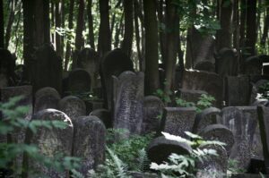 つむじの薄毛を隠す髪型はお葬式に失礼のない選び方、どっちがいい？