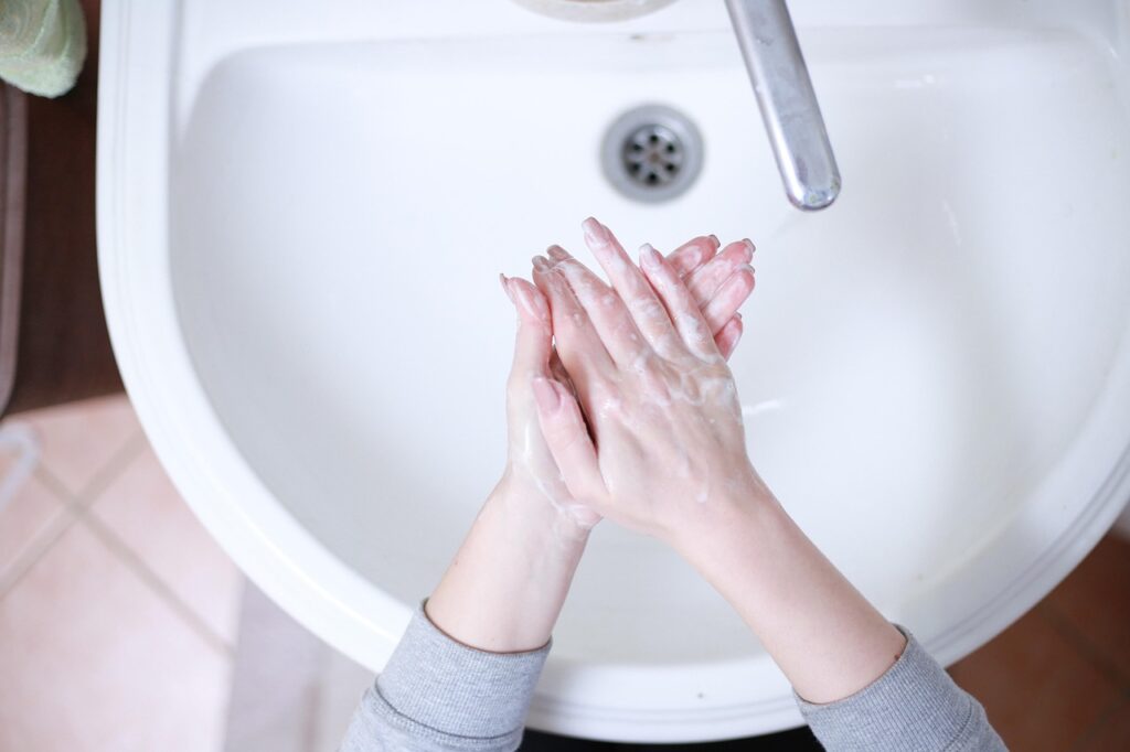 つむじの薄毛隠し方に最適な育毛剤はどれがいい？おすすめランキングと評判を比較してどっちを選ぶべき？