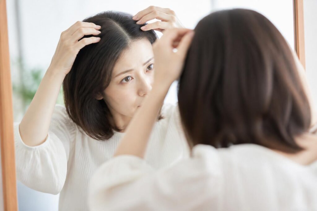 薄毛に最適なヘアスタイルは？口コミから選ぶポイントとは？